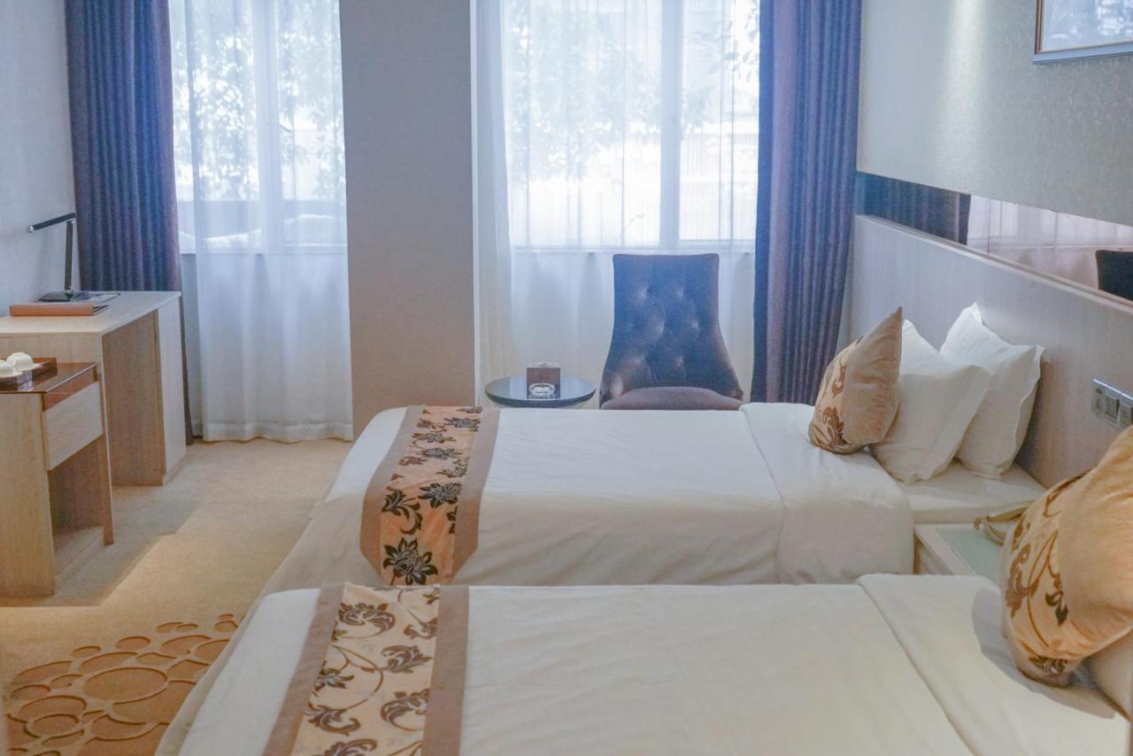 Paco Hotel Tianhe Coach Terminal Metro Satation Guangzhou-Free Shuttle Bus For Canton Fair Esterno foto